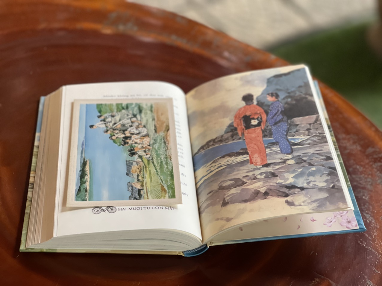 HAI MƯƠI TƯ CON MẮT- Sakae Tsuboi – Nguyễn Hải Hà dịch – Phuc Minh Books – NXB Văn Học