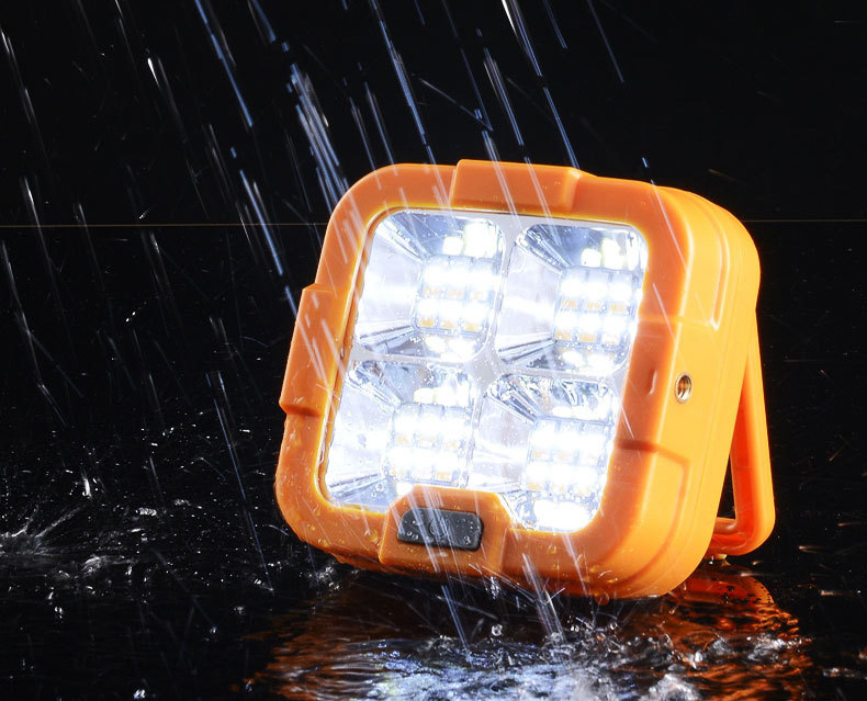 Đèn pha năng lượng mặt trời