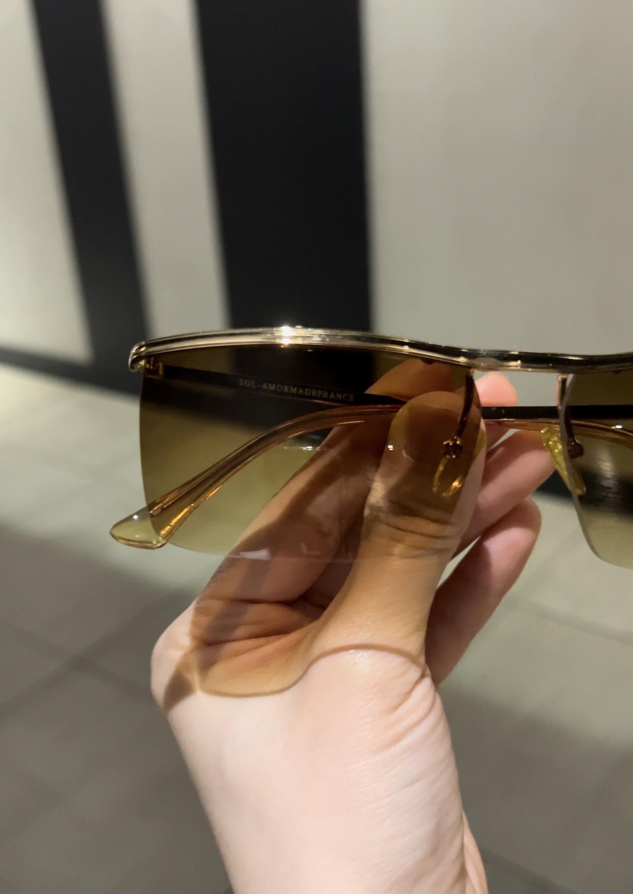 Kính râm Nam Solex Amor ve vàng 14K càng nhỏ cao cấp