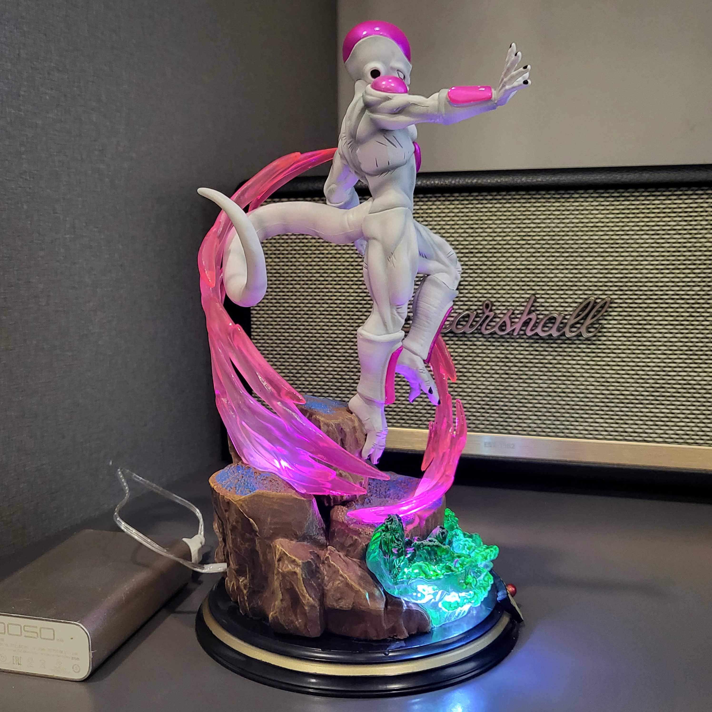 Mô hình Frieza có LED 25 cm - Dragon ball