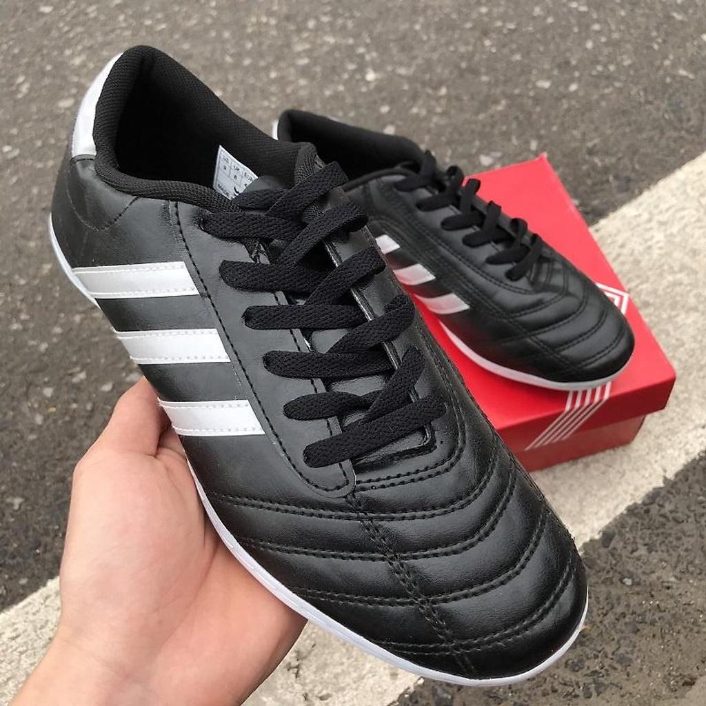 Giày bóng đá cao cấp 3 sọc màu đen black