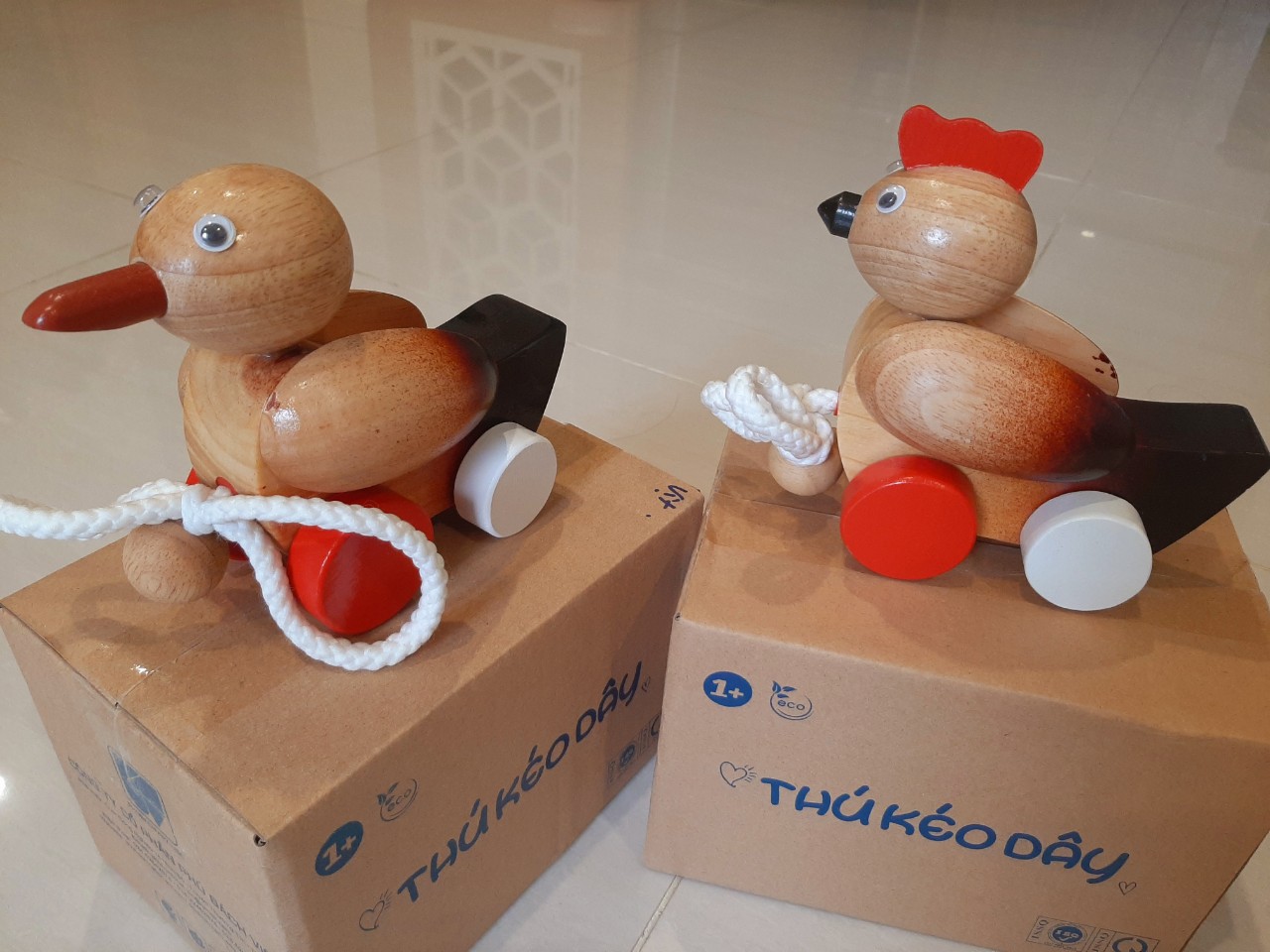 Đồ chơi gỗ cao cấp Thú kéo dây (gà/vịt) có bánh xe - hàng chính hãng