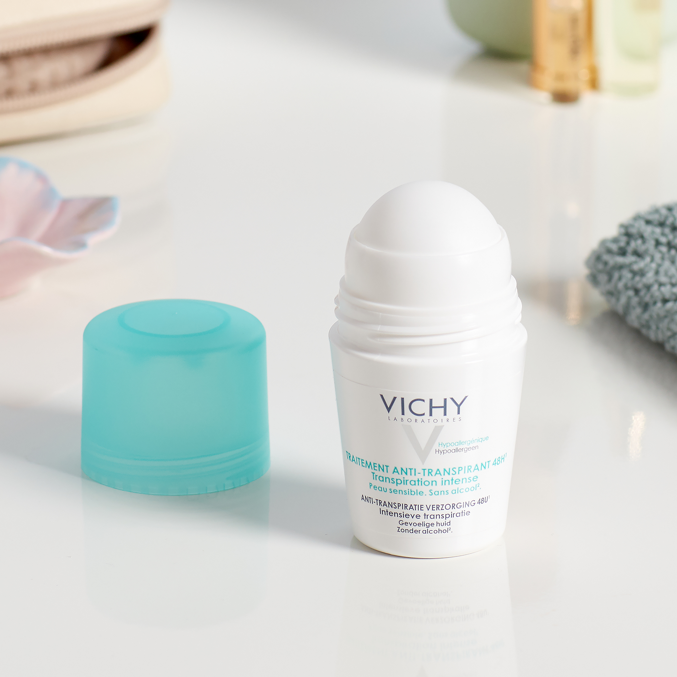 Lăn Khử Mùi Khô Thoáng Vùng Da Dưới Cánh Tay Vichy 50ml (Tặng băng đô mèo xinh xắn)