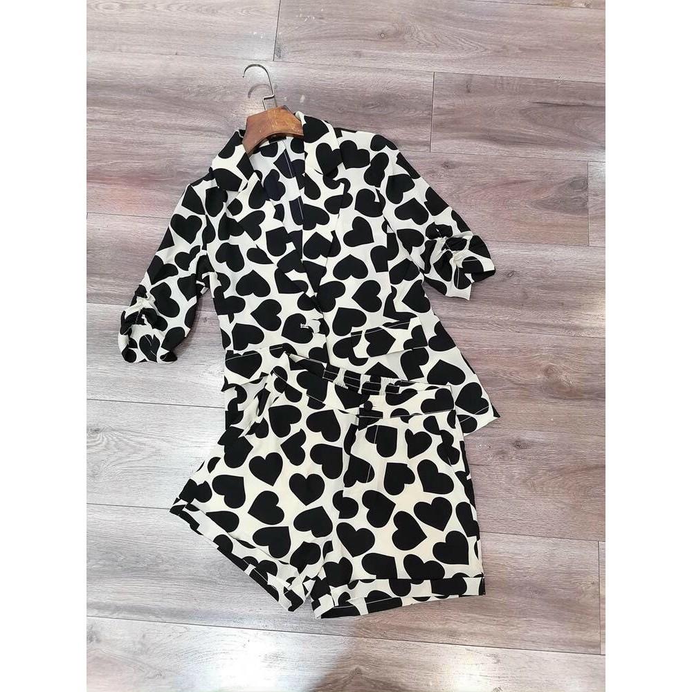 BỘ ĐỒ TRÁI TIM QUẦN SHORT CÁ TÍNH - QW662