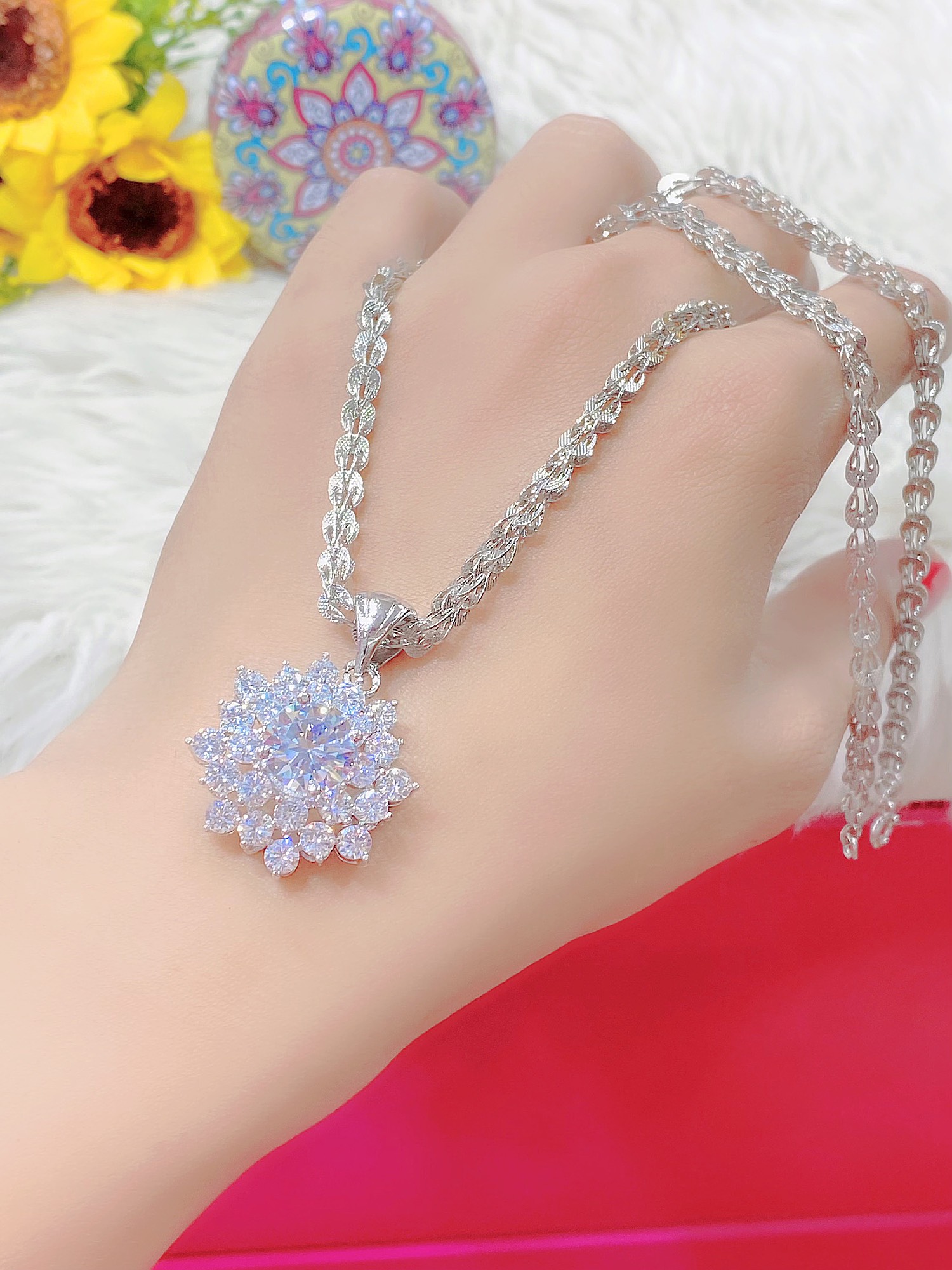 Dây chuyền mặt xoàn mạ bạch .kim cực đẹp H