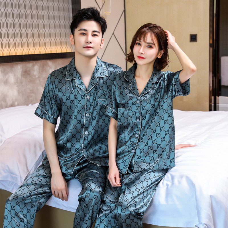 Đồ bộ Pyjama Nữ chất liệu phi bóng rũ mềm mại,nền hoa văn đơn giản, tao nhã 88229