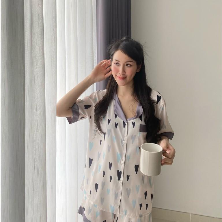 Bộ Lụa Đùi Họa Tiết Mặc Nhà