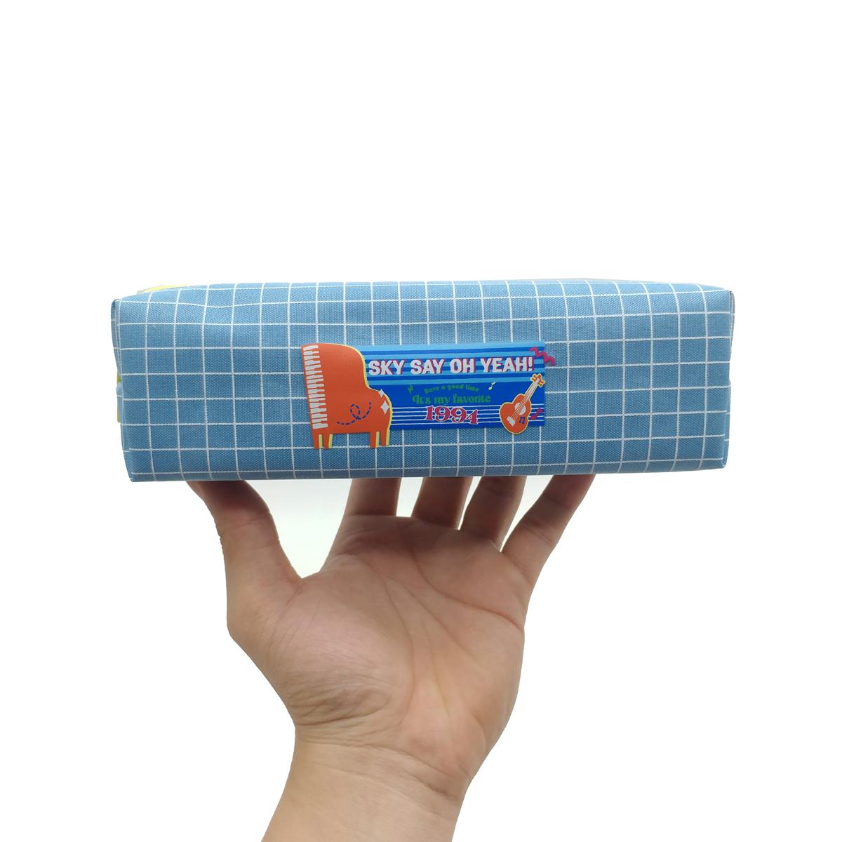 Bóp Viết Dáng Vuông Kẻ Caro Deli - Phiên Bản Sơn Tùng M-TP Giới Hạn - Deli H902 - Màu Xanh