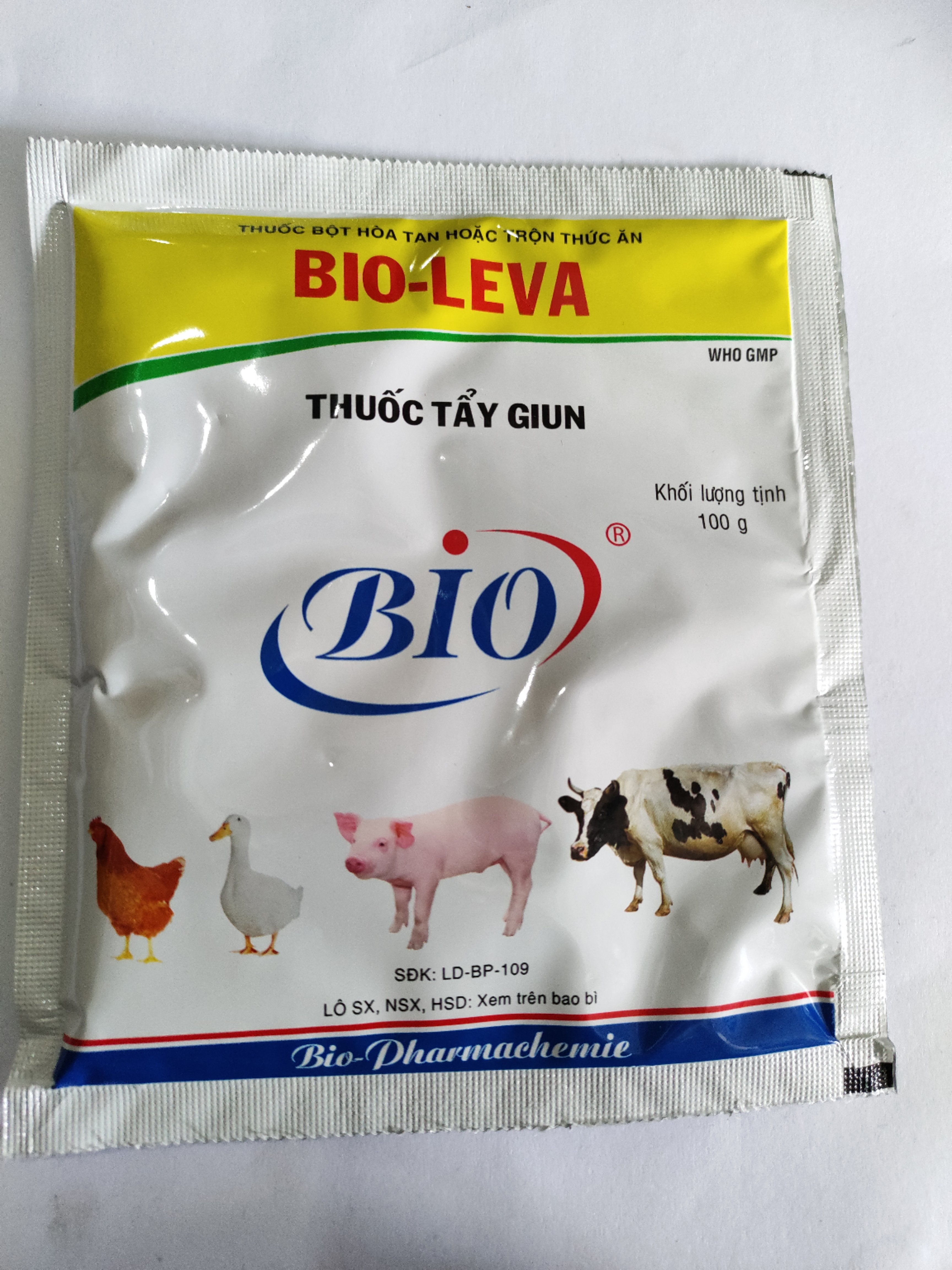 Thuốc bột hoà tan hoặc trộn thức ăn BIO LEVA tẩy giun