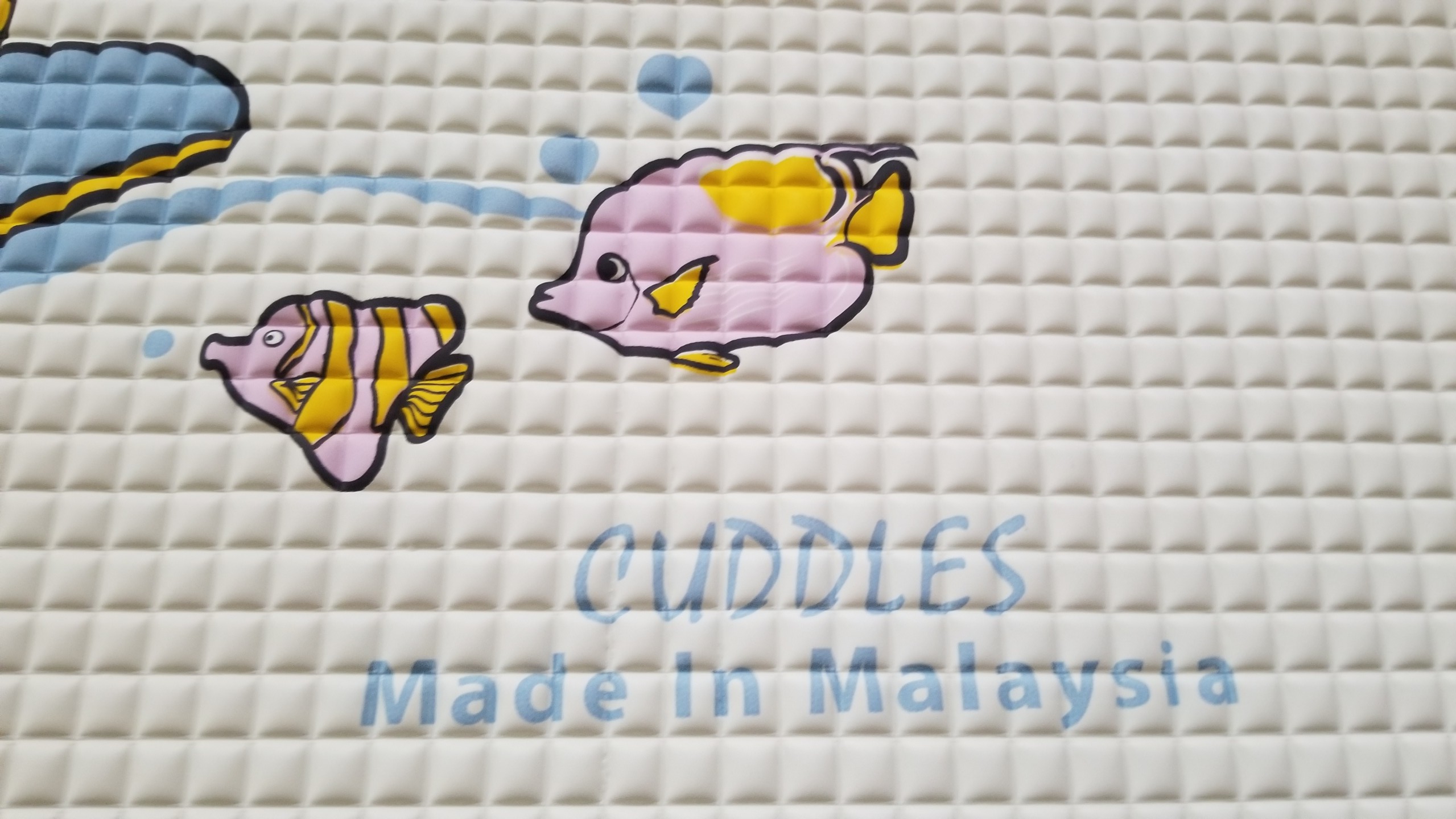 Tấm lót cao su chống thấm cho bé CUDDLES mẫu ngẫu nhiên