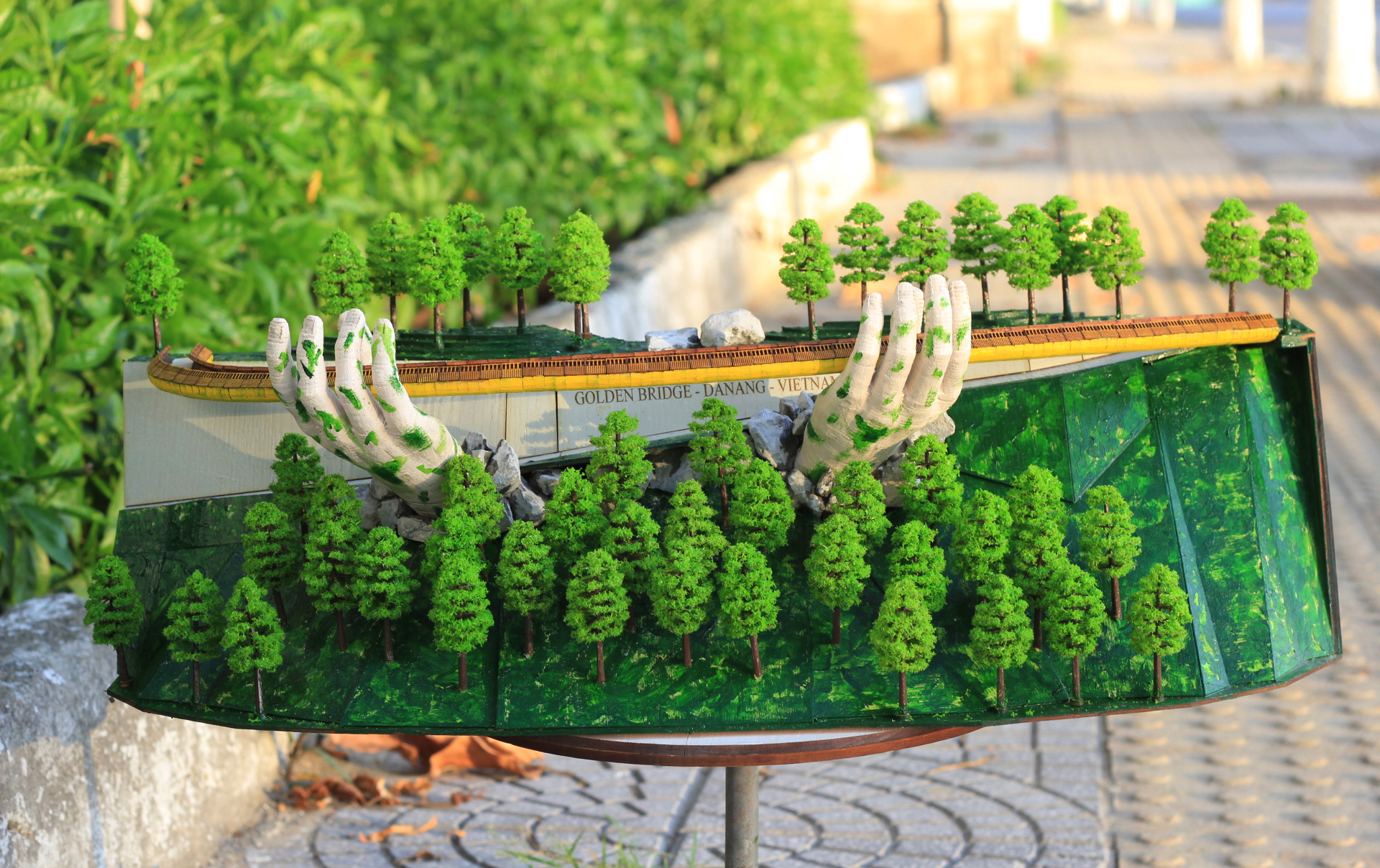 MÔ HÌNH CẦU VÀNG ĐÀ NẴNG 3D