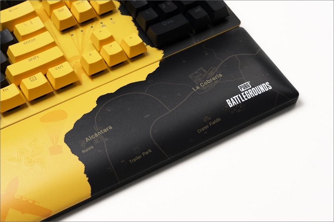 Bàn phím có dây Razer Huntsman V2-Optical Gaming Keyboard-PUBG: Battlegrounds Edition (Linear Optical Switch)_Mới, hàng chính hãng