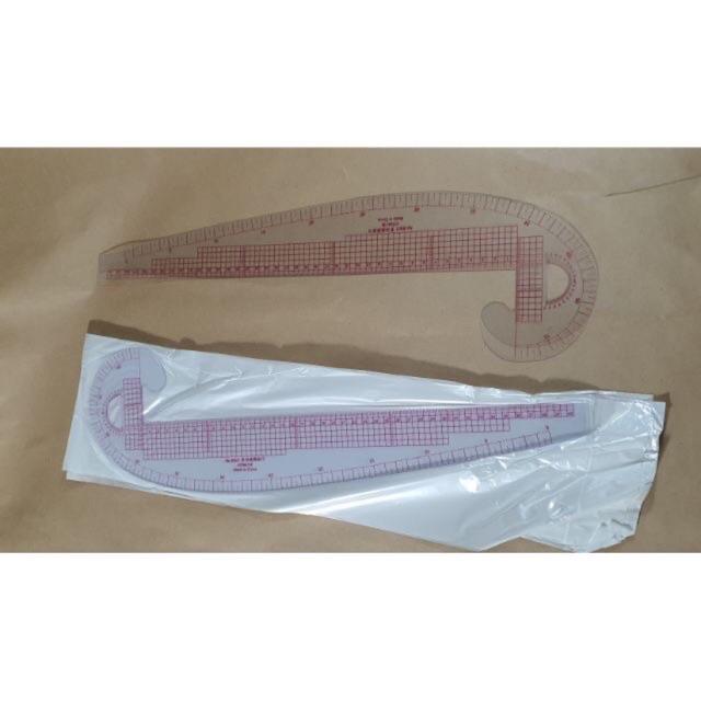 Thước may dẻo hình bầu cong
