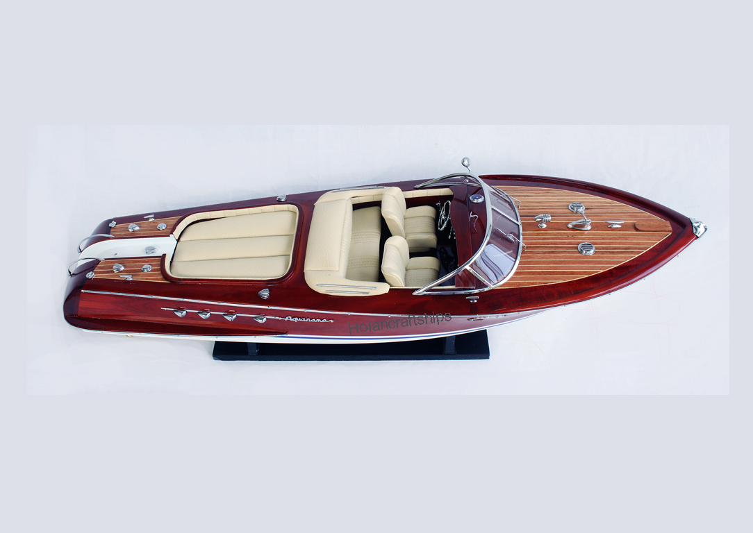 Mô hình tàu Riva Aquarama 50cm (Nệm kem)