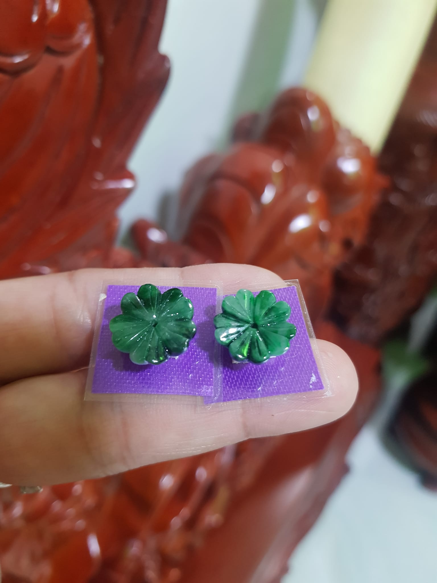 Đôi Bông Tai Bông Mai Trái Tim Size trung mới đẹp 14mm x 4mm Đá Ngọc cẩm thạch tự nhiên xanh đậm điểm sơn thủy bóng đẹp Nữ mệnh Thủy bọc vàng đeo rất đẹp sang ạ