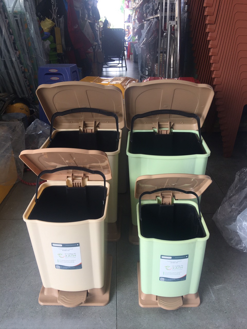 Thùng rác đạp chân 7 lít
