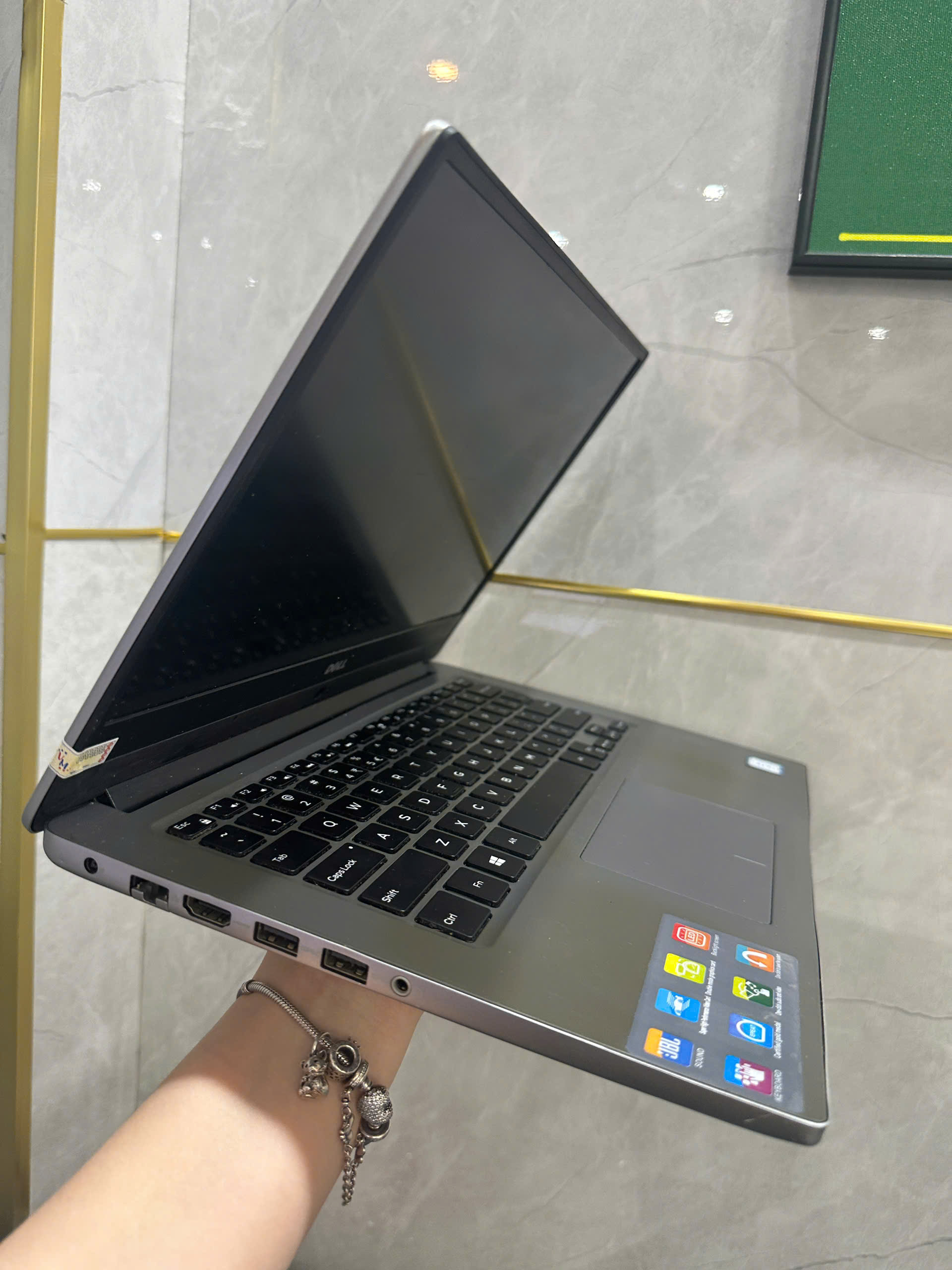 Laptop Dell Inspiron 7472, Core i5-8250U, Ram 8GB, SSD 128GB, 14 inch Full HD, VGA 2G - Hàng Chính Hãng