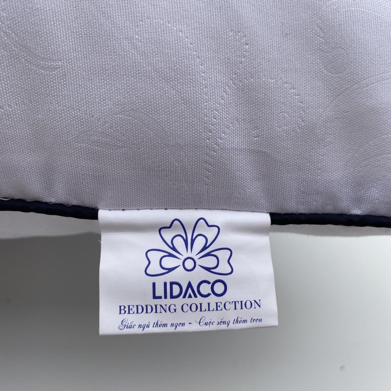 Ruột Gối Nằm Viền Đen Lidaco 50x70cm