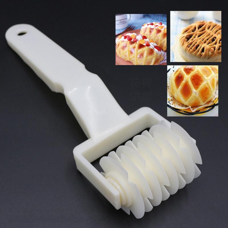Plastic Dough Lattice Roller Cutter Pull Net Wheel Knife Pizza Pastry Cutter Embossing Pie Craft Making Tool Kitchen Baking Tool
