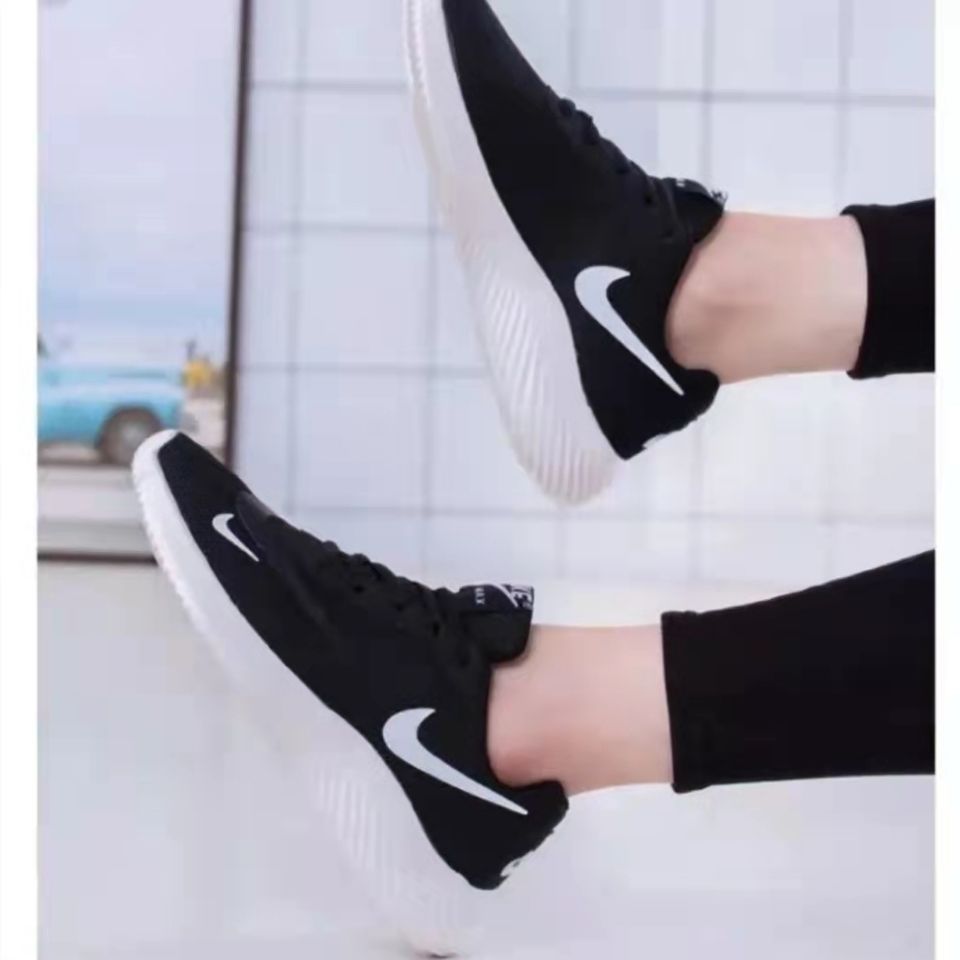 Giày thể thao nam nữ siêu nhẹ
