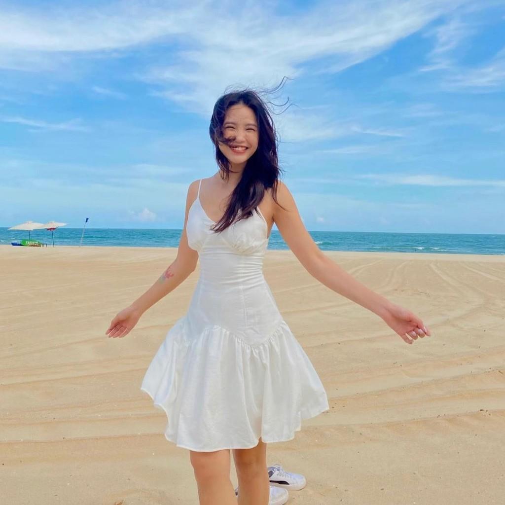 Đầm trắng 2 dây body đuôi cá