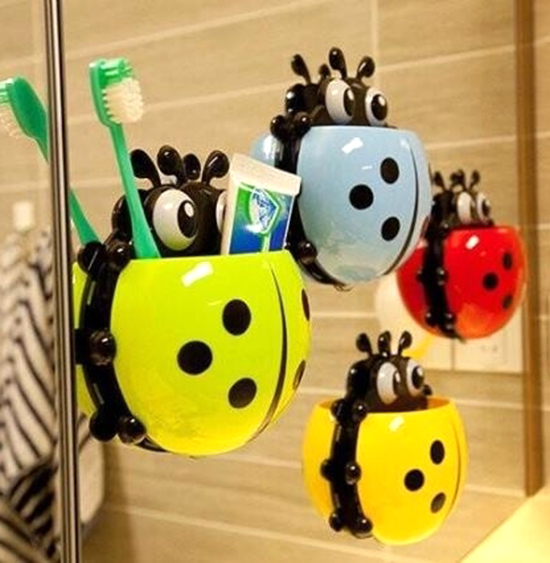Dụng Cụ Để Kem Và Bàn Chải Đánh Răng Hình Con Bọ - 03 Chiếc - Màu Ngẫu Nhiên