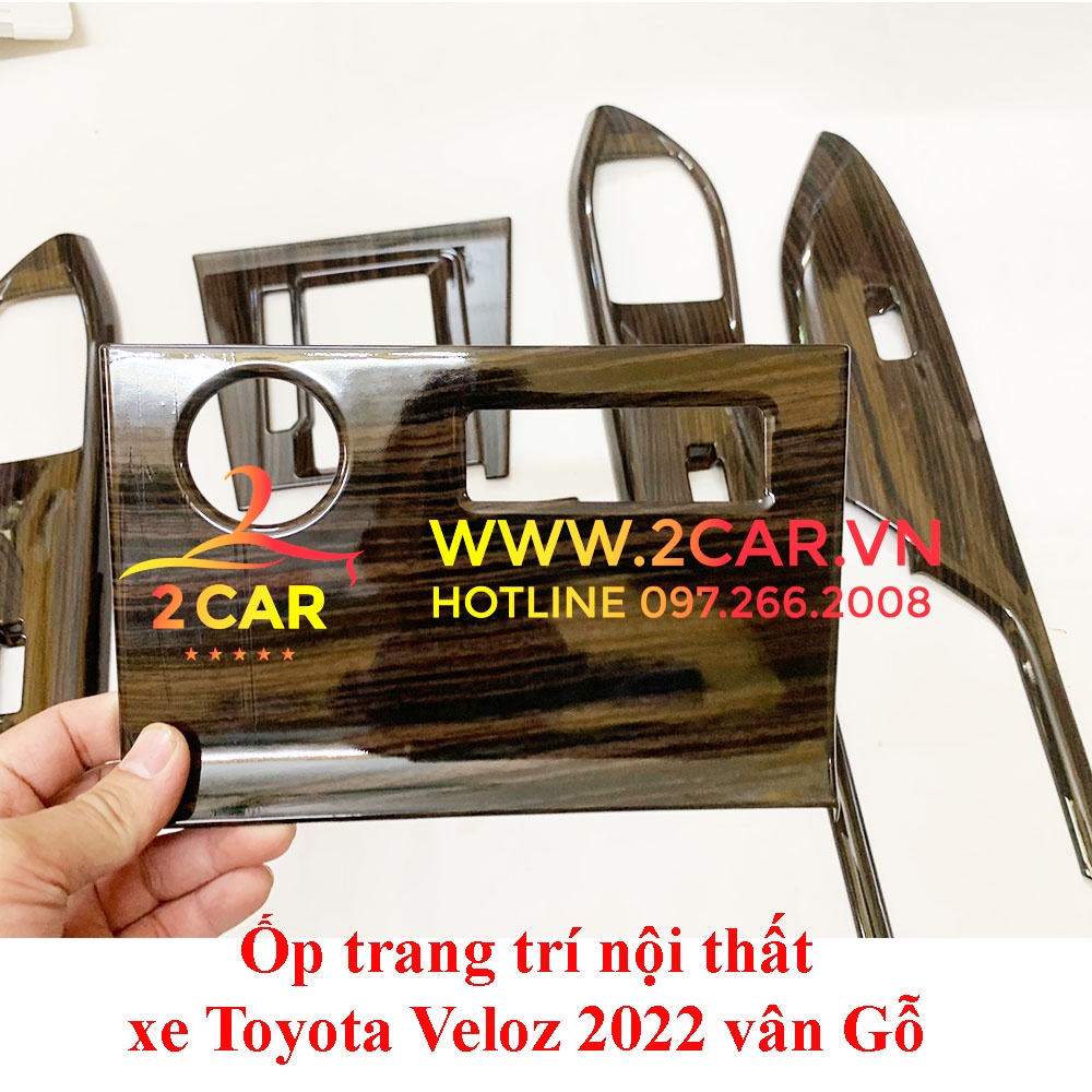 Ốp nội thất vân Gỗ xe Toyota Veloz 2022, 2023 Hàng nhựa bóng cao cấp sang chảnh, độc lạ