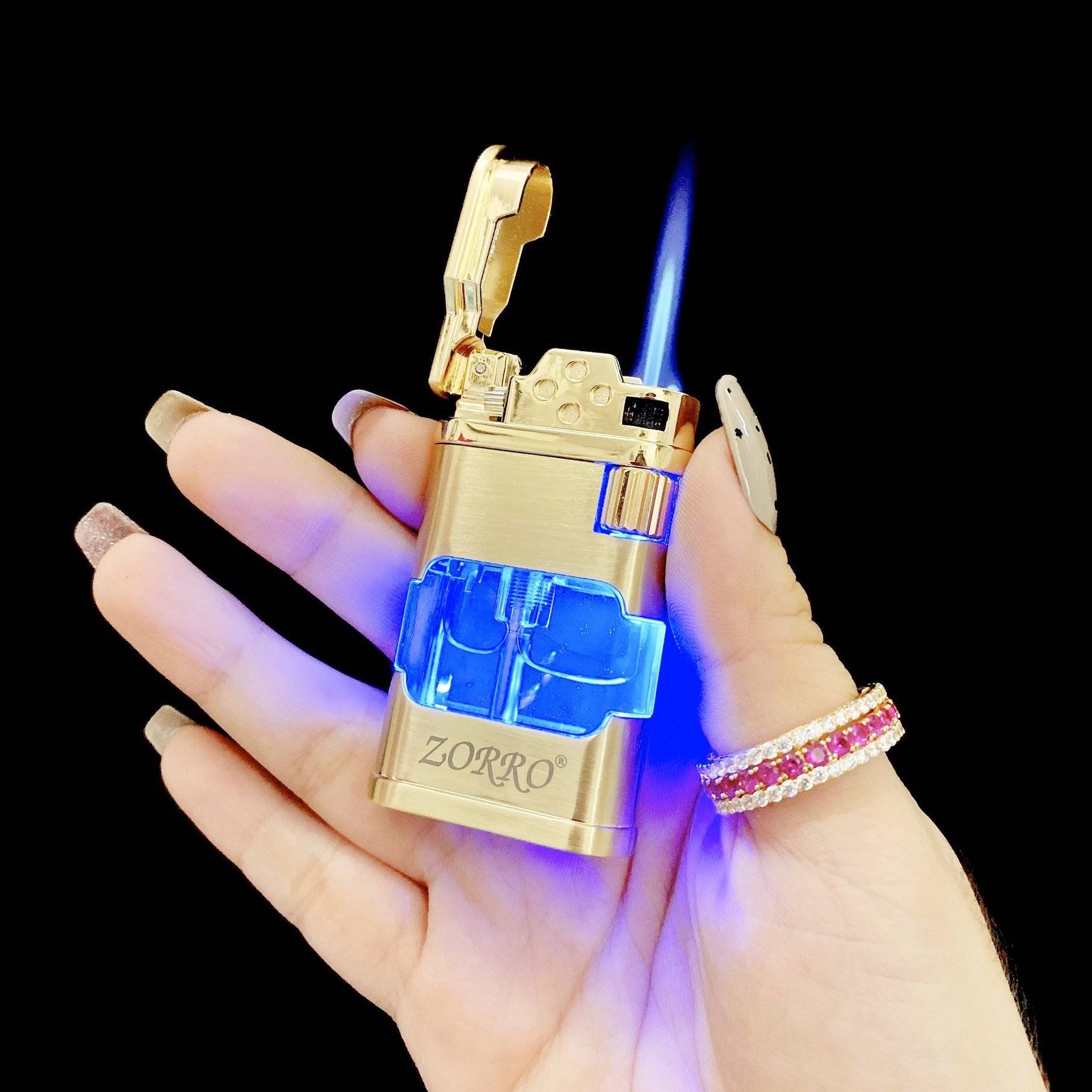 Hộp quẹt bật lửa gas lộ thiên có đèn sang trọng - (xài gas)