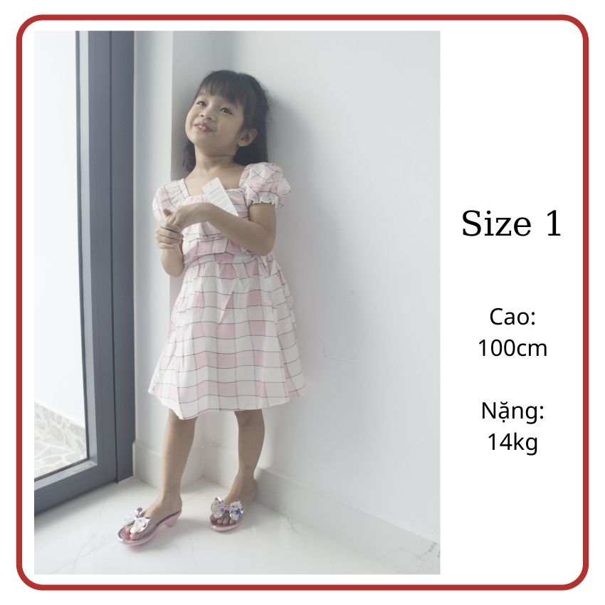 Đầm bé gái caro kiểu dáng váy xòe, chất liệu vải voan từ sợi nhân tạo, màu sắc tươi sáng - TiVung chuyên đầm váy nữ