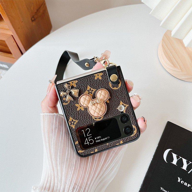 Ốp Lưng Cho Samsung Galaxy Z Flip 5 / Z Flip 4 / Z Flip 3 Họa Tiết LV Kèm Dây Cầm Tay - Bum Store Galaxy Case