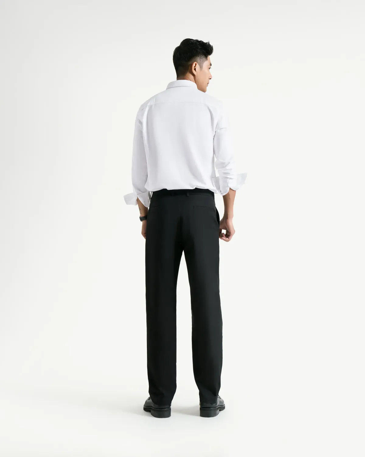 Quần vải / Quần tây nam màu Đen ống suông Form Slim - RT 10F24PFO044 | ROUTINE CÀ MAU