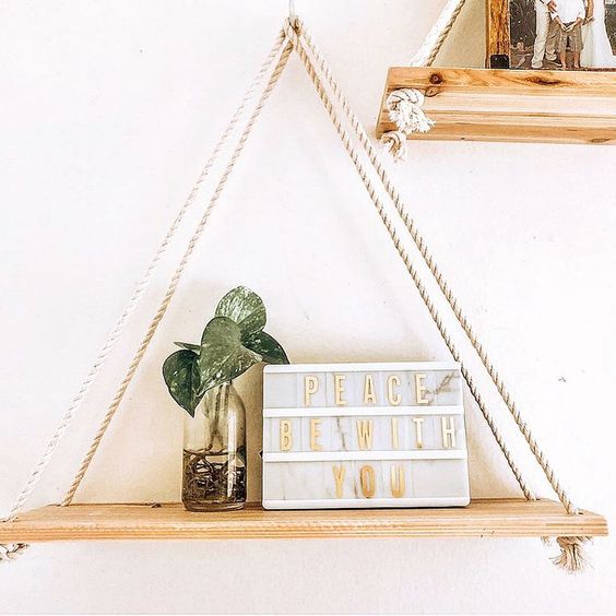 Kệ Treo Trang Trí Bằng Dây Thừng Se Macrame Gỗ Thông Nhập Khẩu - Kích thước: 50x10cm (Kệ không bao gồm các sản phẩm khác)