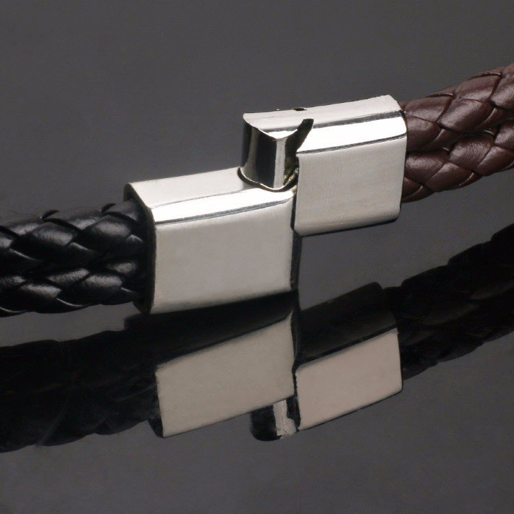 Vòng tay nam dây da mặt chữ nhật thập giá - TG1