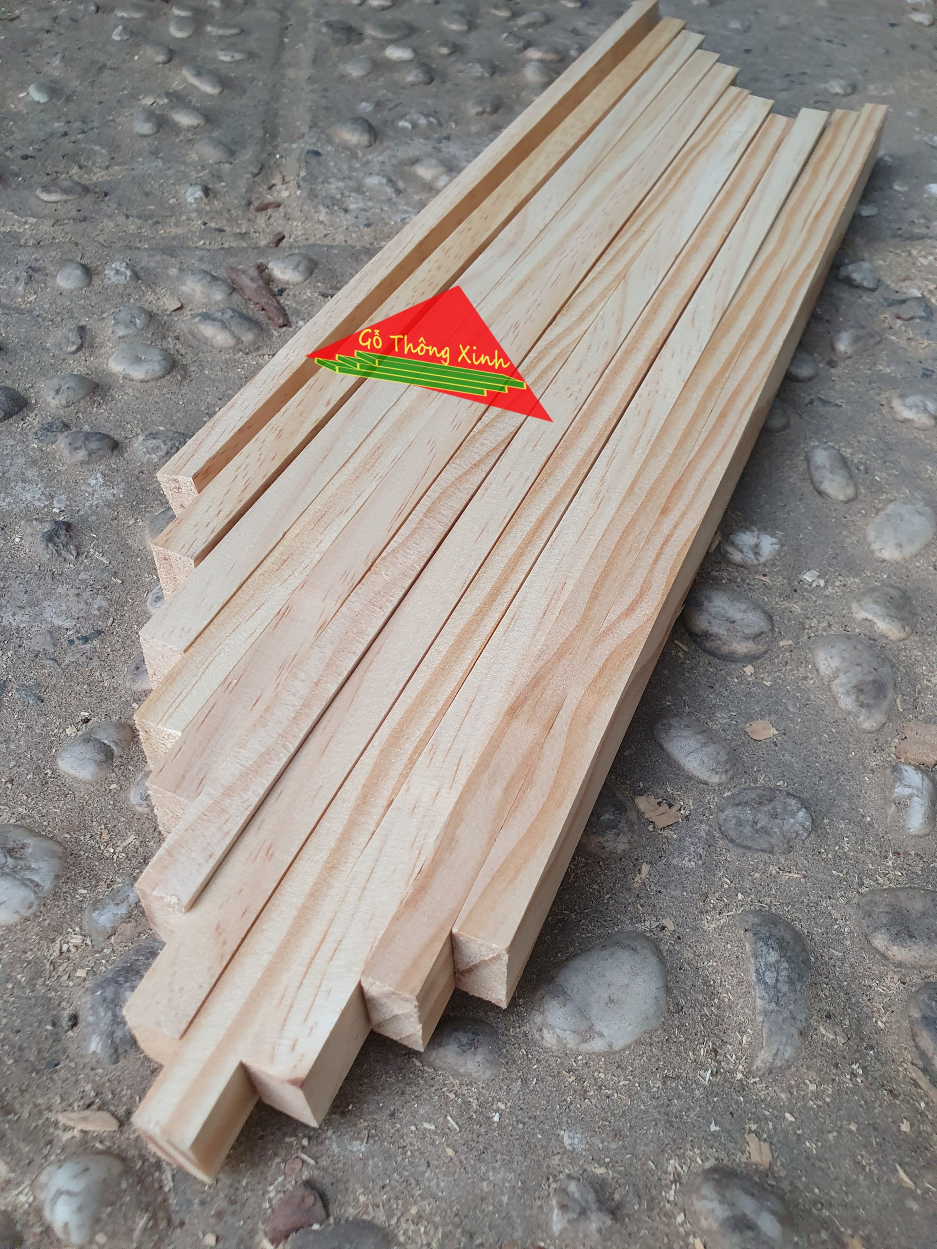 Thanh gỗ thông dày 1cm,rộng 2cm,dài 50cm dùng làm nẹp chỉ,khung viền,đóng chuồng thú cưng,đóng kệ giày,decor,DIY