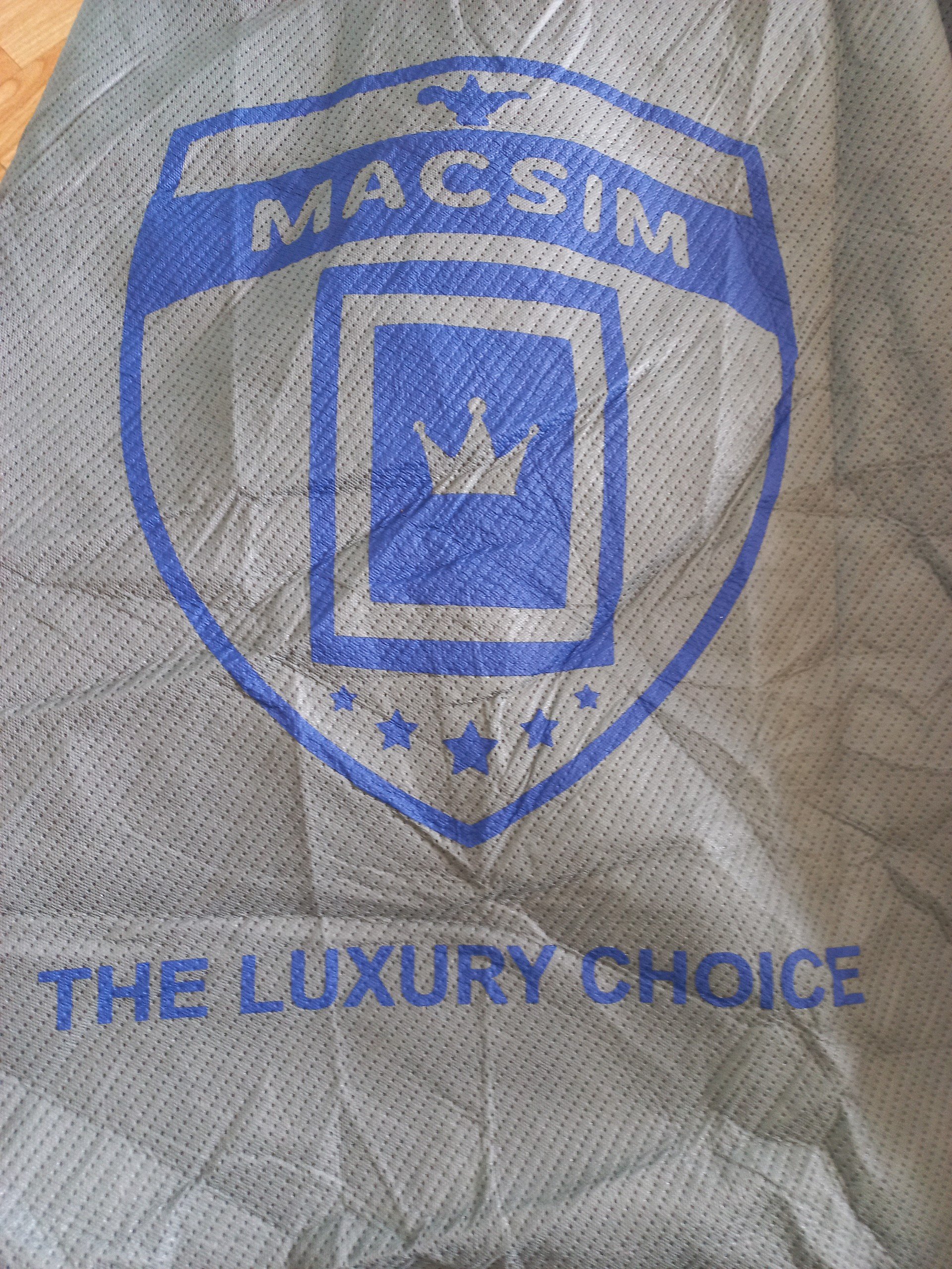 Bạt phủ ô tô chất liệu vải không dệt 4 lớp cao cấp MACSIM choToyota Hilux  màu ghi