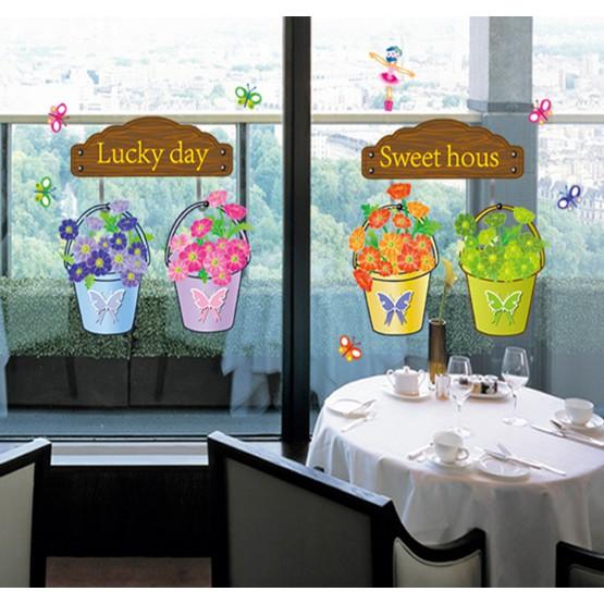 Decal trang trí tường bốn chậu hoa xinh