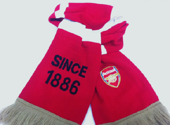 Khăn choàng len Arsenal cực đẹp quà tặng hấp dẫn cho bạn bè