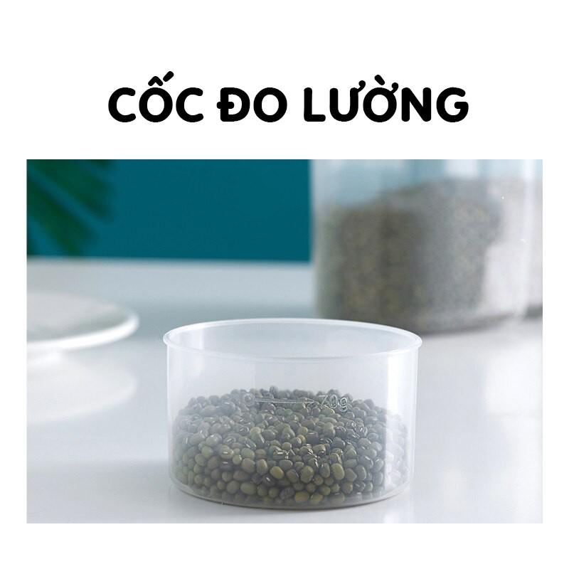 Hộp bảo quản đựng hạt, thức ăn chó mèo kèm cốc đo chống ẩm - Bivido