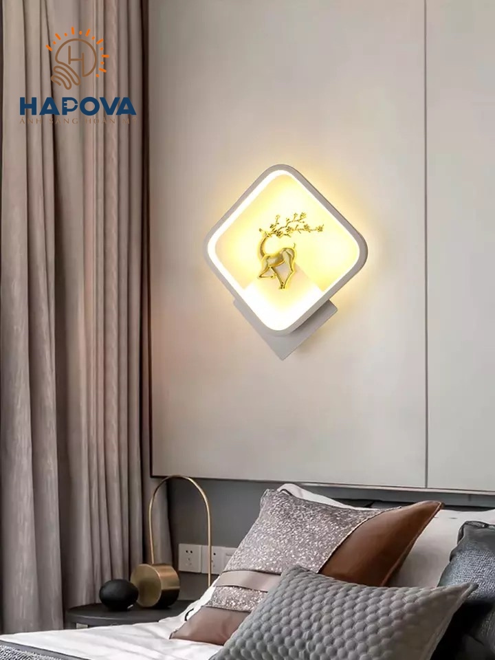Đèn tường trang trí hình hươu HAPOVA DGT 2090 Màu Trắng, Đen