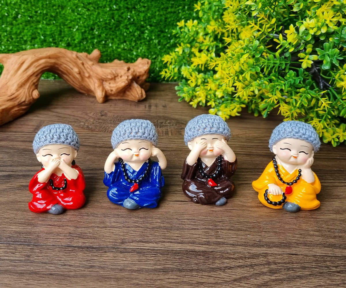 Bộ 04 tượng Tứ Không mẫu có đeo chuỗi đội nón len size 5cm