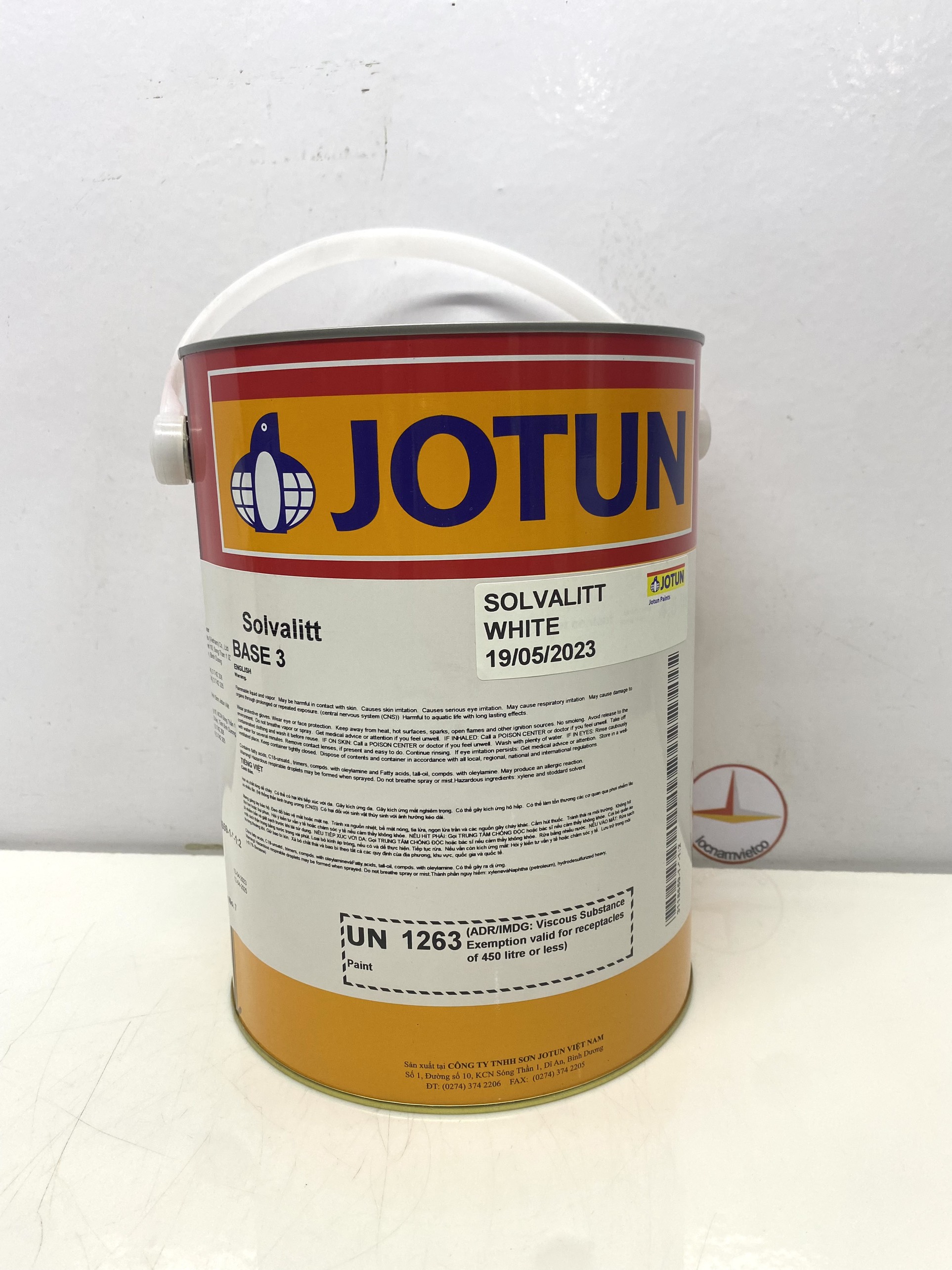 Sơn chịu nhiệt 600oC Jotun Solvalitt màu trắng White _ 5L