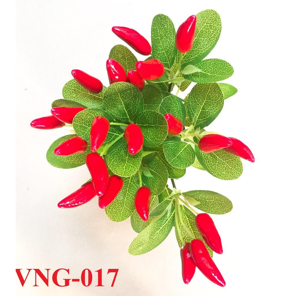 Cây giả trang trí tường - Cây trang trí để bàn - Cây ớt giả 30cm - VNG-0017 (chưa bao gồm chậu)