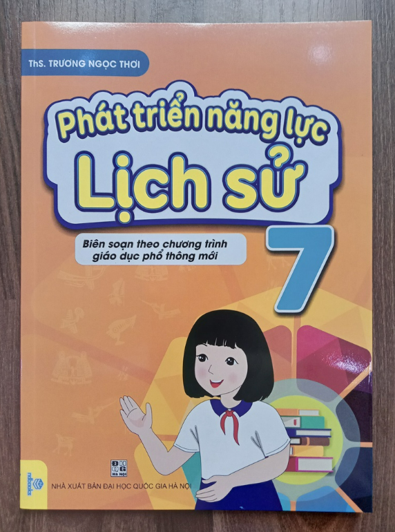 Sách - Phát triển năng lực lịch sử 7
