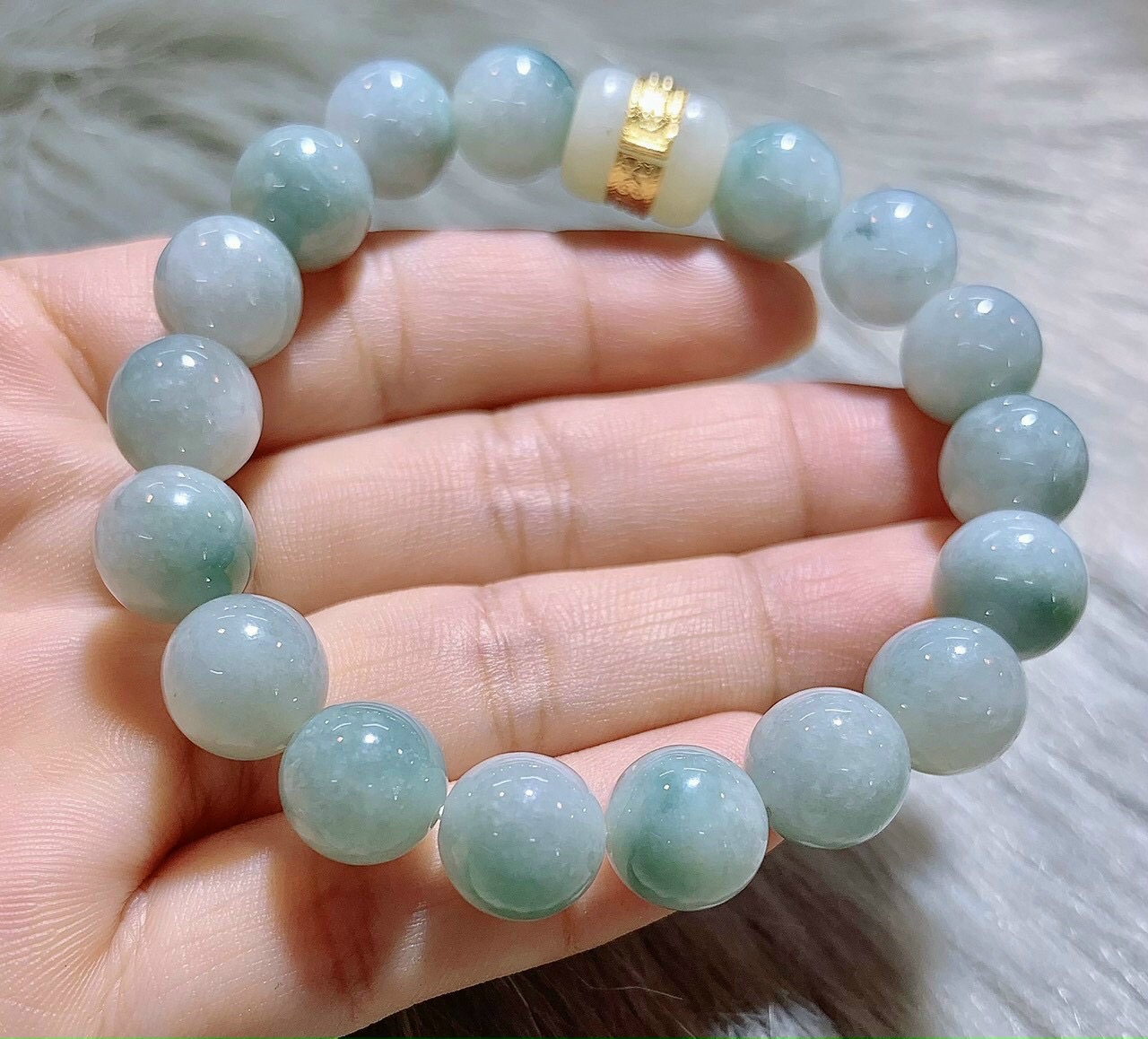 Vòng tay Ngọc thiên nhiên lu thống