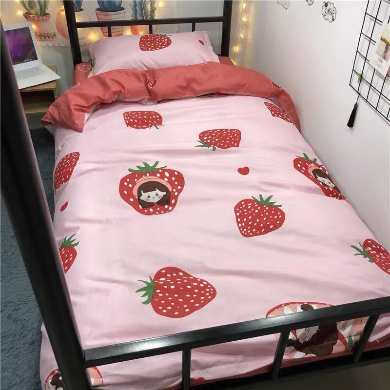 Bộ chăn ga gối Cotton poly M2T bedding cô bé dâu tây, vỏ chăn mền, drap nệm và 2 vỏ gối