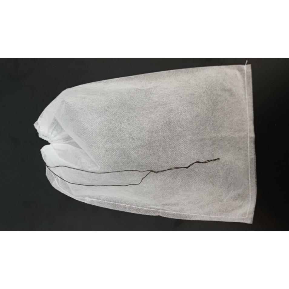 Túi bao trái xoài, mang cau, na Thái,.... 100 chiếc chống dòi đục trái 20x26cm