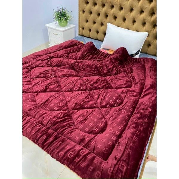 Chăn Lông Cừu Mẫu Mới Hoạ Tiết Chữ Vạn nặng ~3,3kg