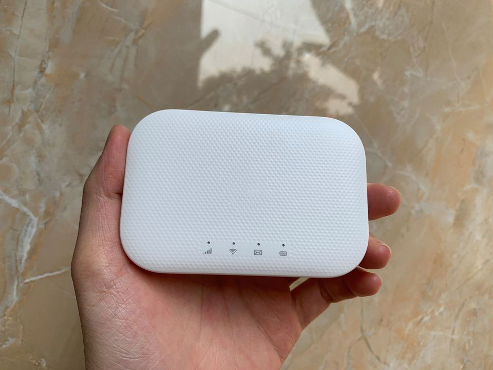 Bộ Phát Wifi 3G/4G EE71 – Tốc độ 300Mbps – Kết nối 20 user