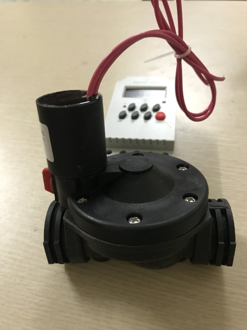 Bộ van từ và Timer điều khiển hệ thống tưới