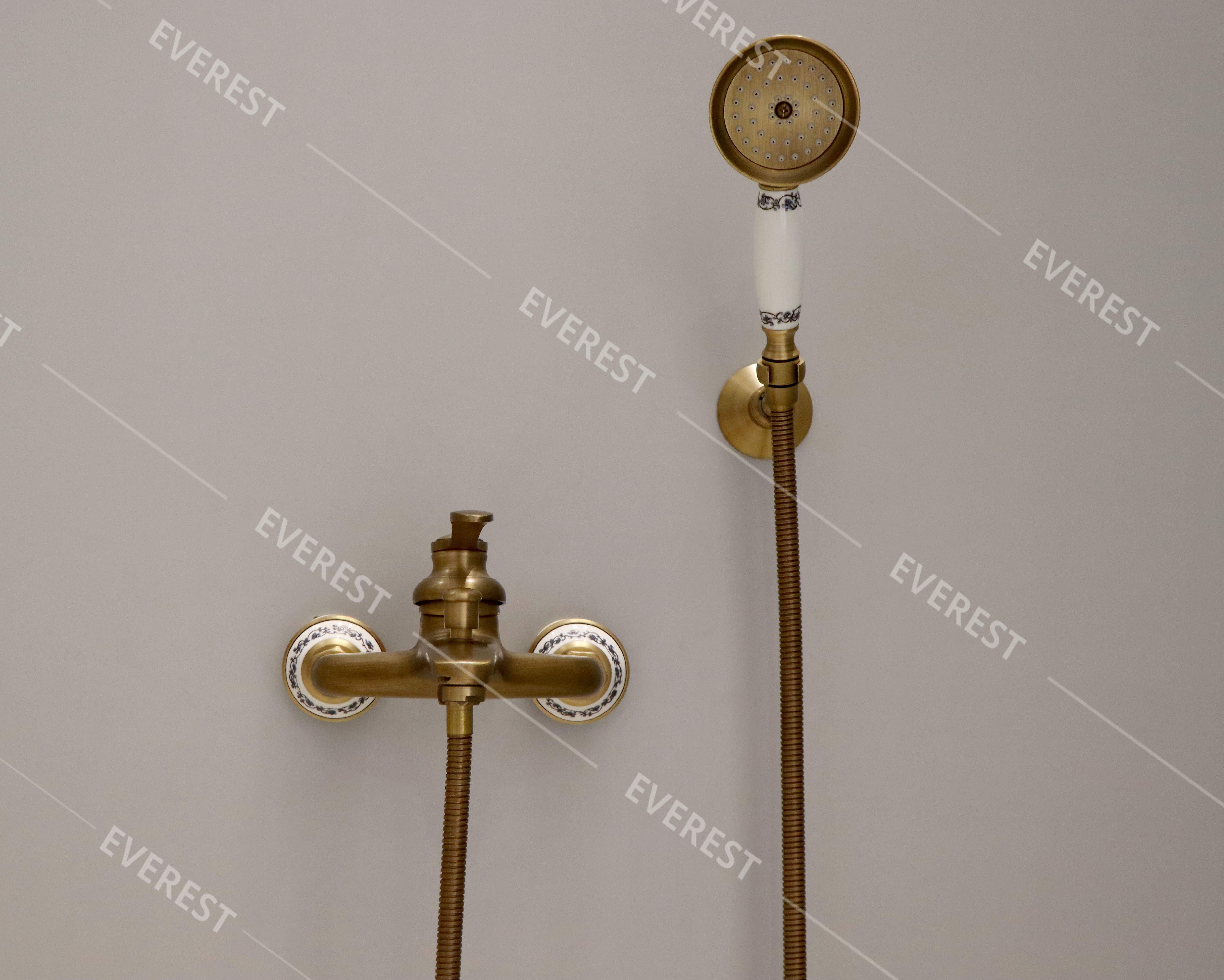 Sen tắm bằng đồng EVEREST EV-1129